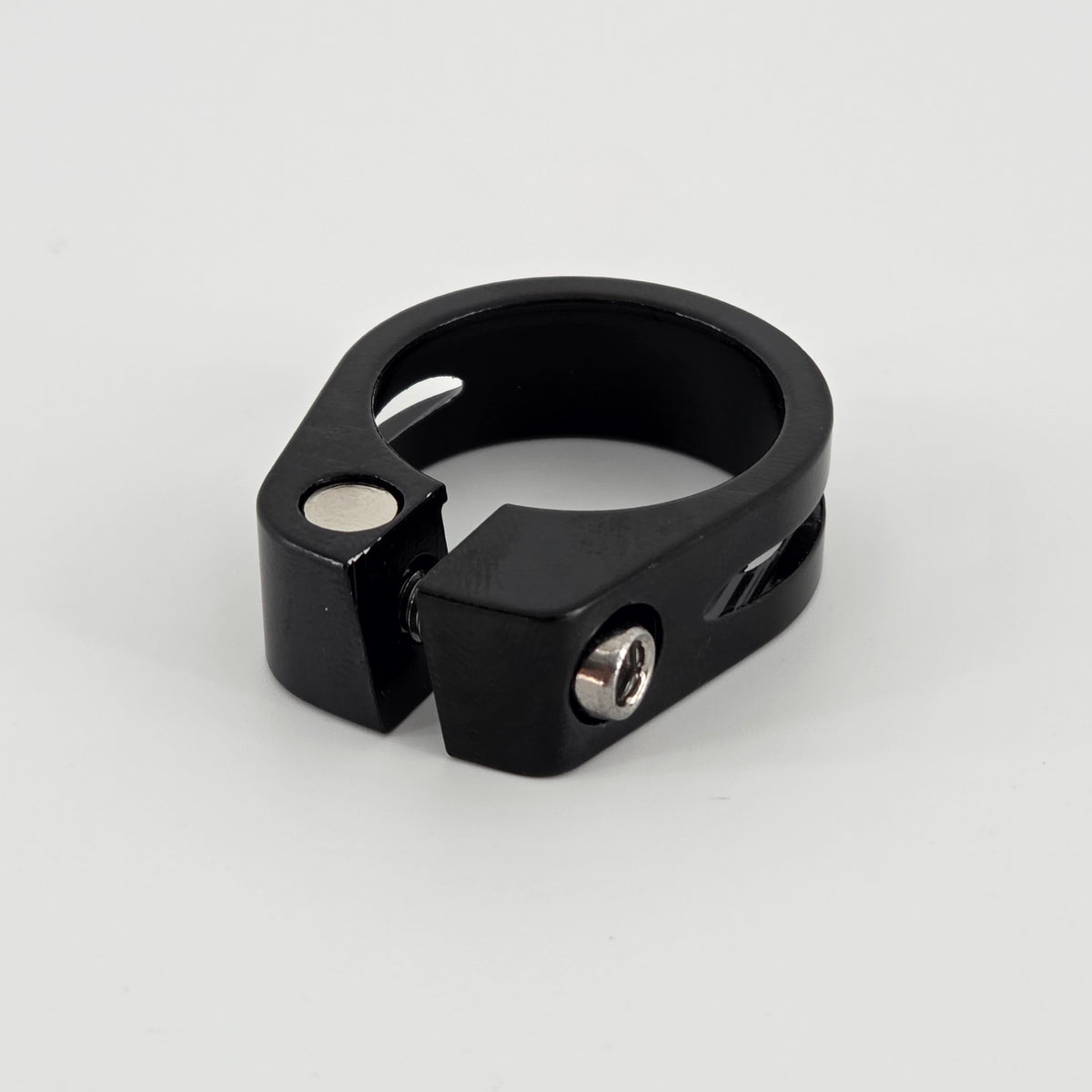 Engine11 x Godandfamous Seatclamp
