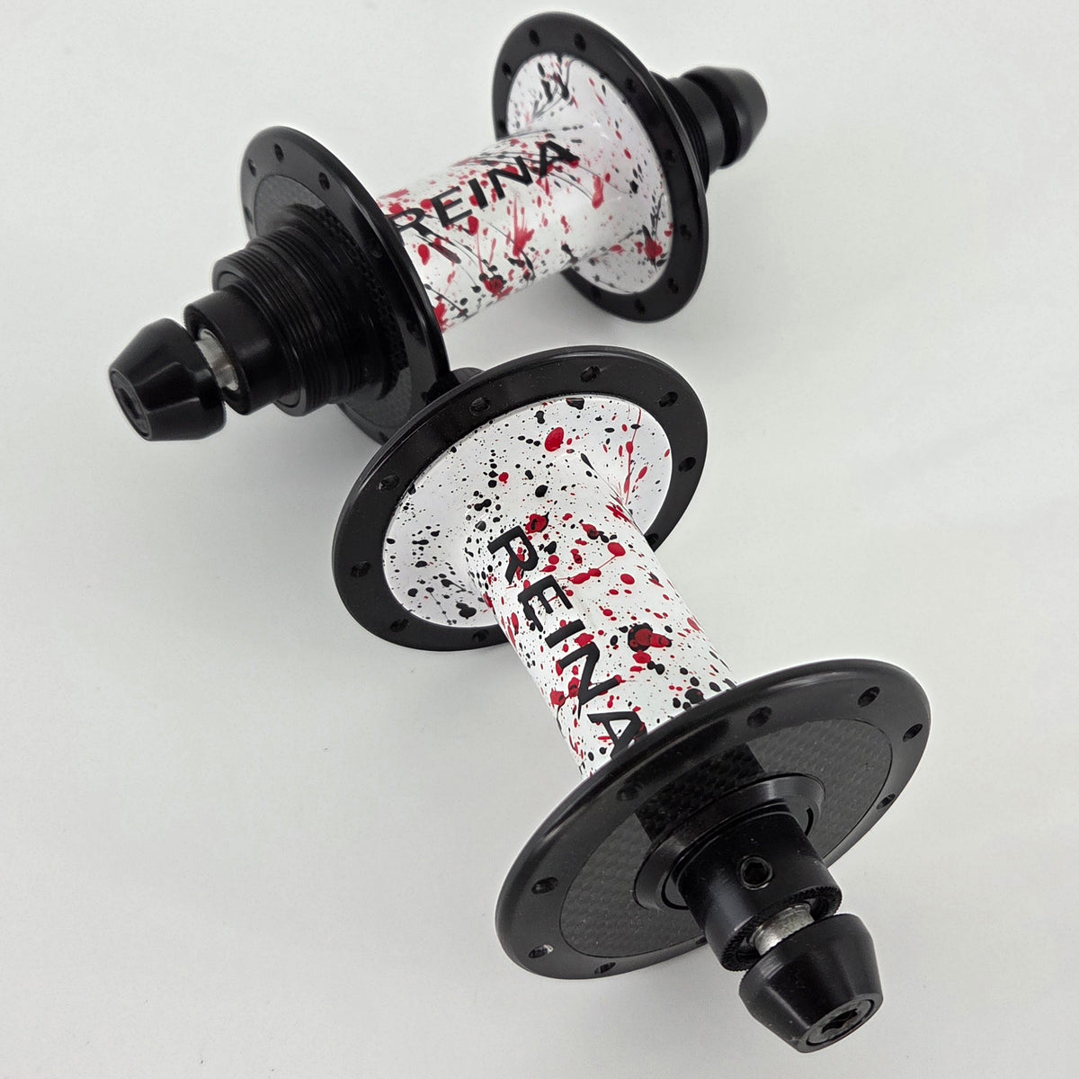 Reina High-Flange Carbon Hubs - Blue, Red Splash