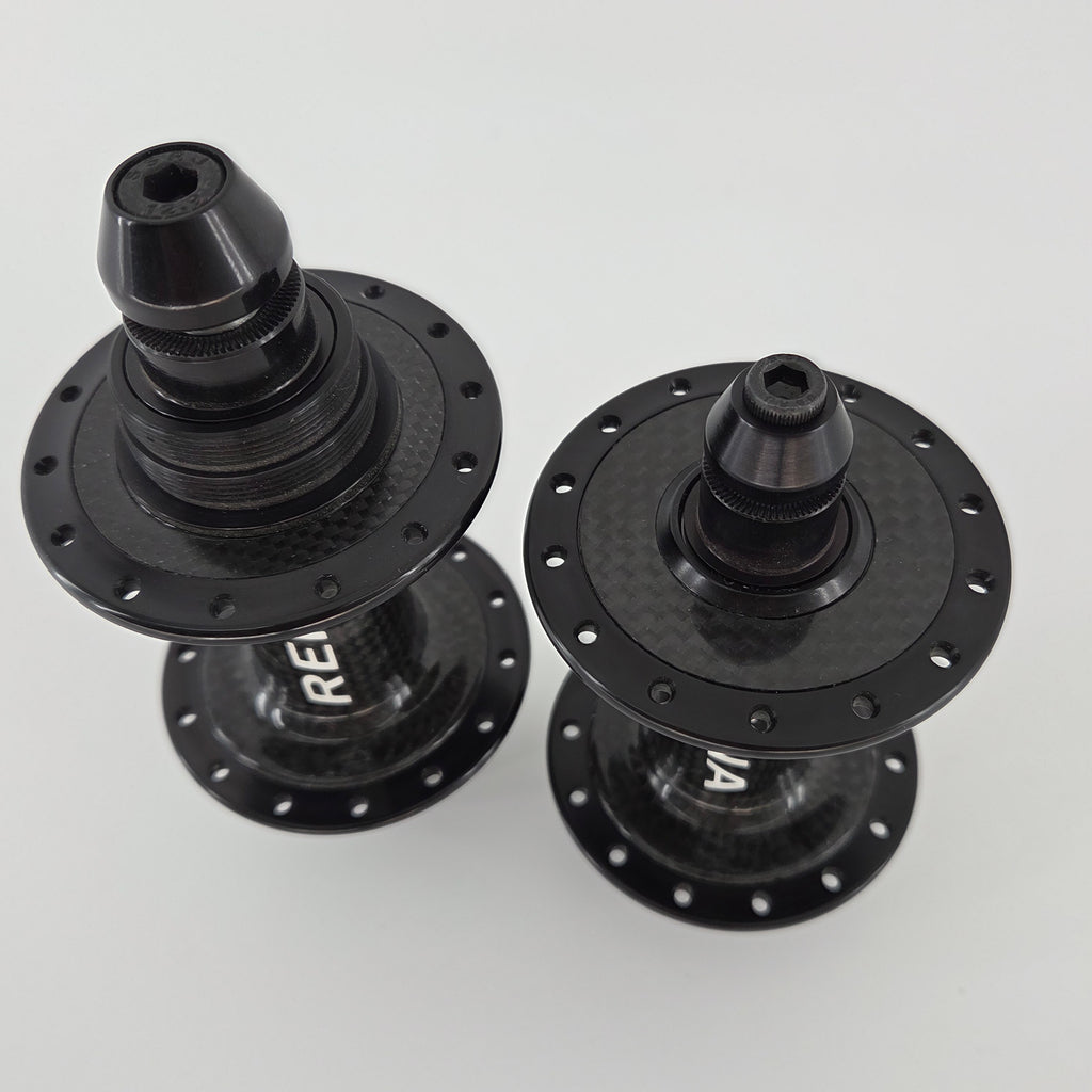 Reina High-Flange Carbon Track Hubs - Black