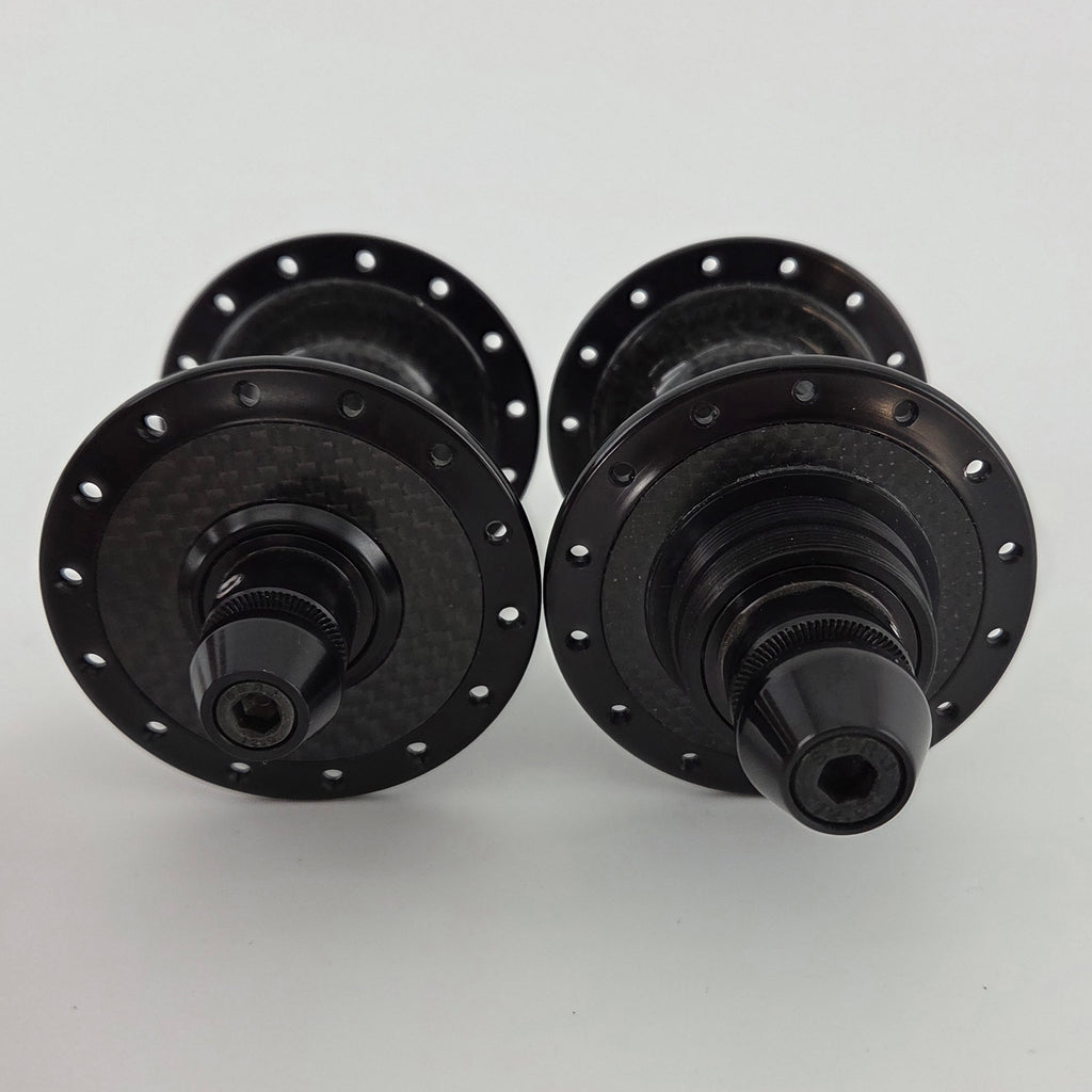 Reina High-Flange Carbon Track Hubs - Black
