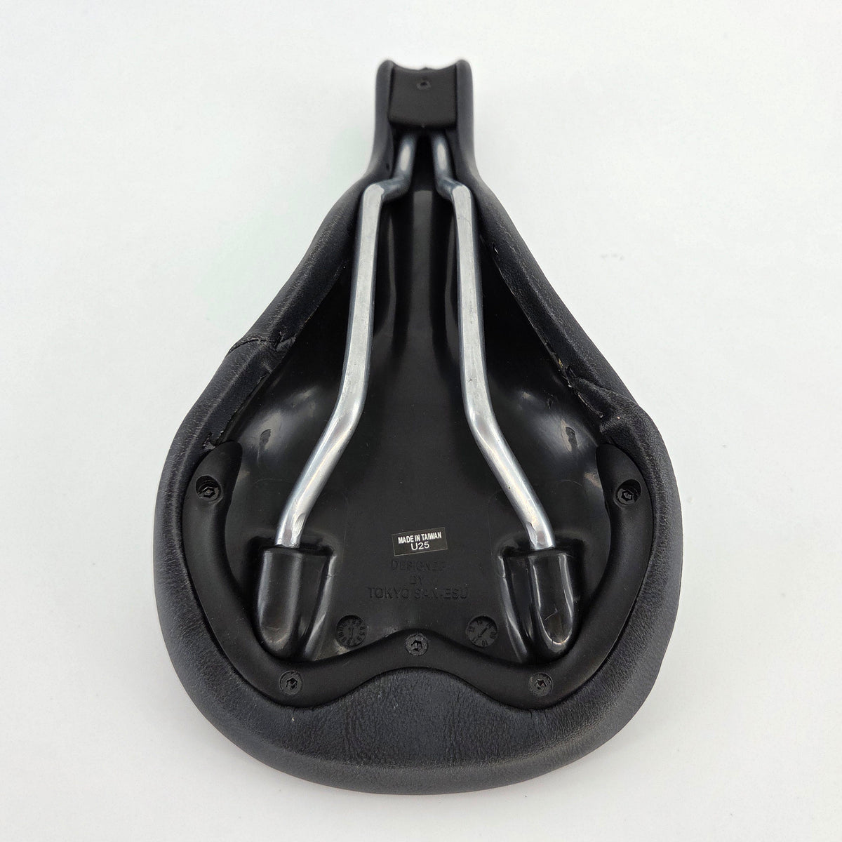 Unbranded Saddle